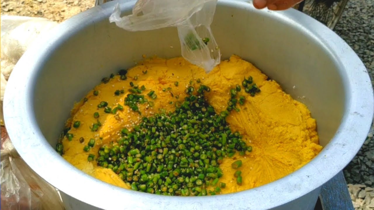 Indian Street Food - Street Food Recipe - How To Make Dal Vada