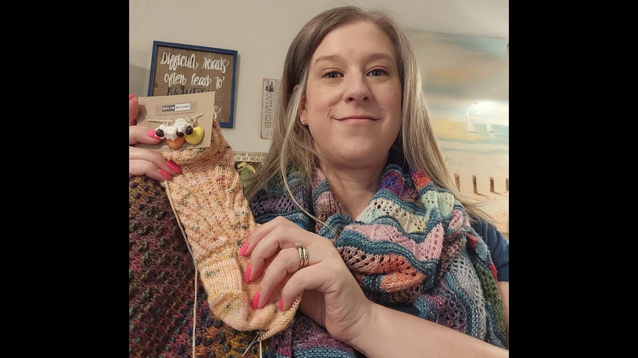 Knit Habits Episode 15-A non-knitting FO, Cardigan, Cowl, Blanket, and dogs barking