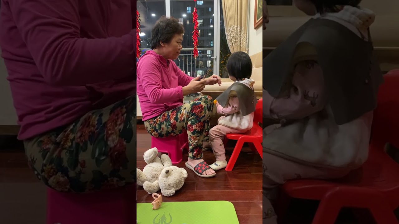 Bà nội cắt tóc cho Sóc