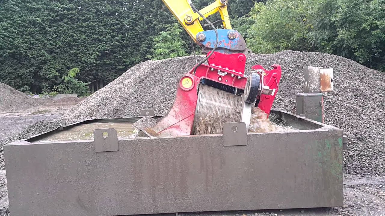Lloyd Rotary Screening Bucket -  Washed Stone