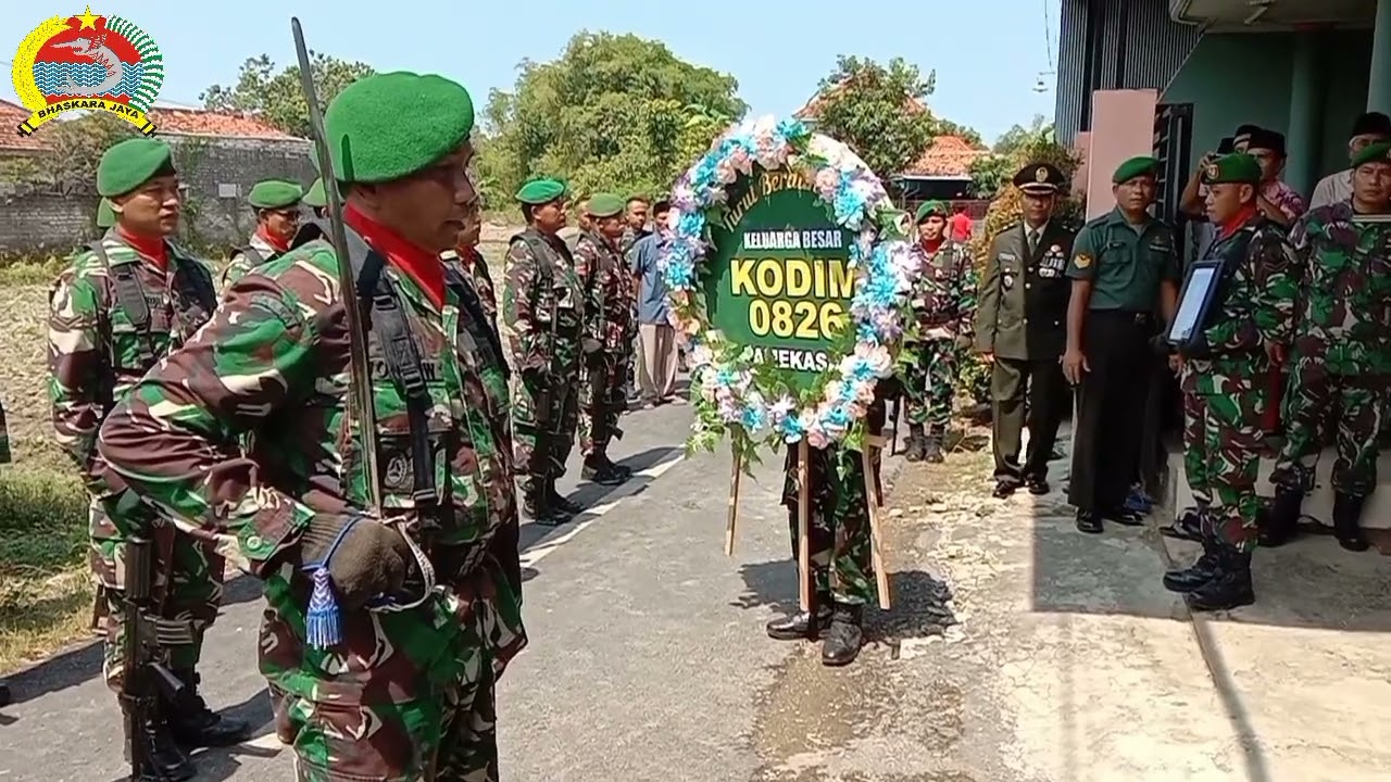 PROSESI PEMAKAMAN MILITER. PELTU MUHAMMAD BAKIR.KODIM 0826/PAMEKASAN.