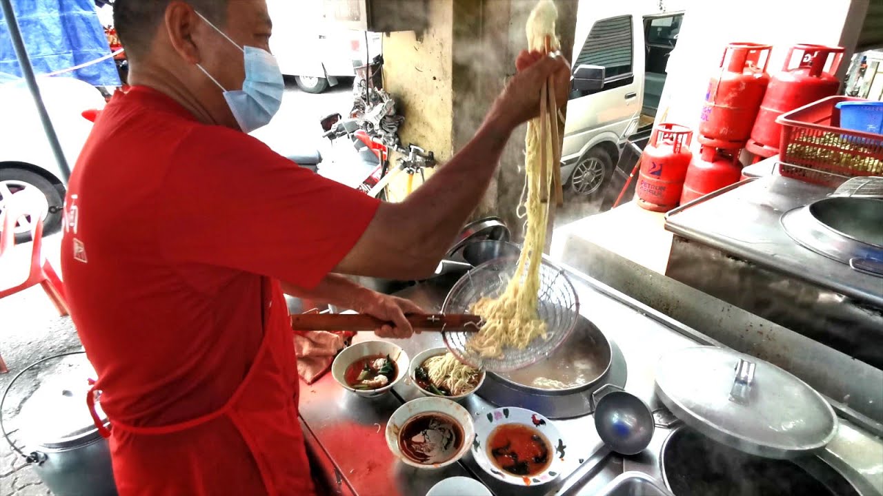 Taste, Explore & Enjoy Muar Food Culture | 麻坡美食文化之旅，探索地道美味与风味特色！