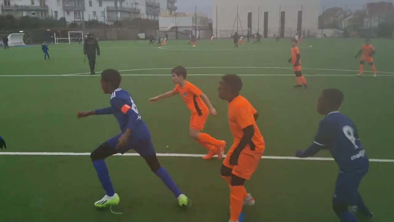 AS Arrarat Issy U11 vs FC Versailles U11A - 09.12.23 - first half