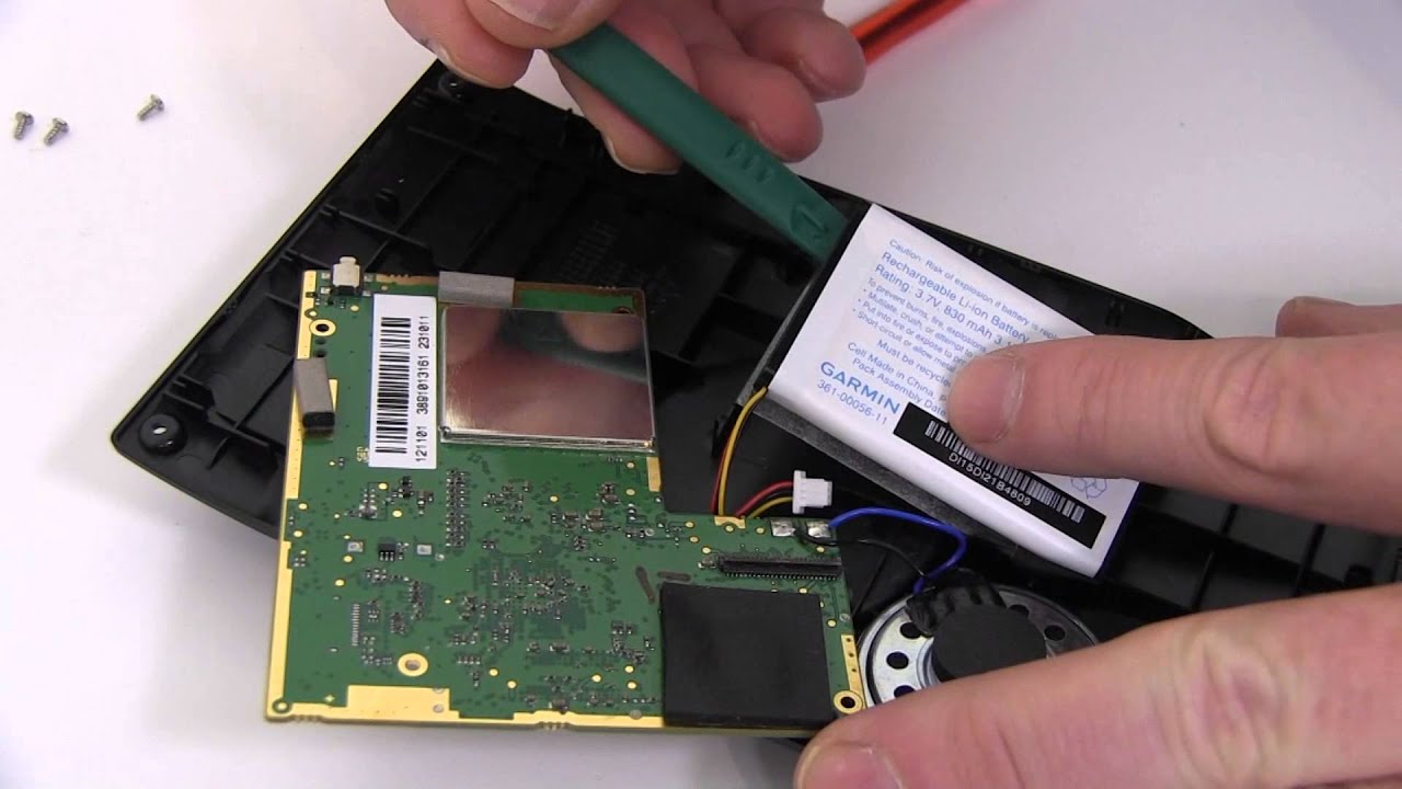How to Replace Your Garmin Nuvi 66LM Battery