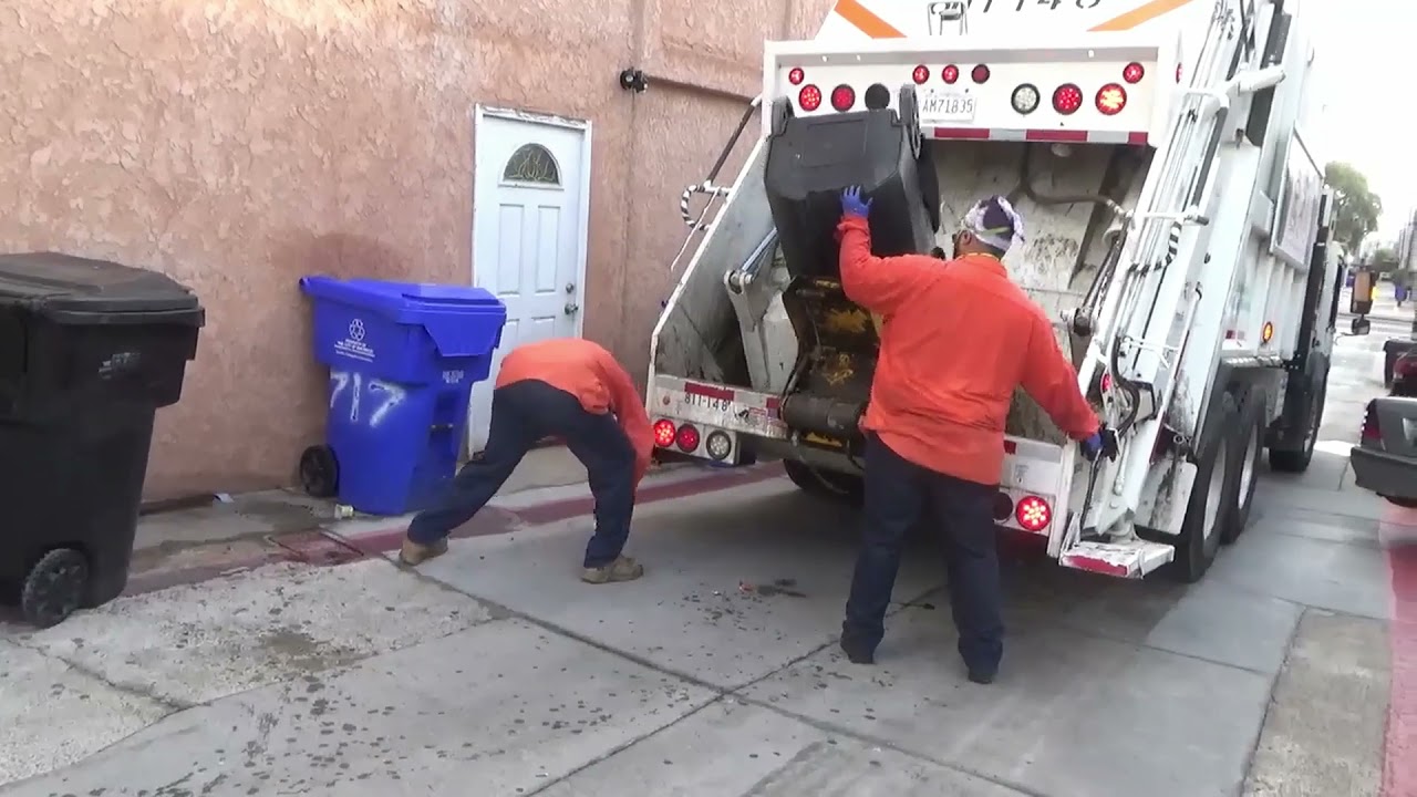 Garbage trucks of SanDiego Part 2( esd)