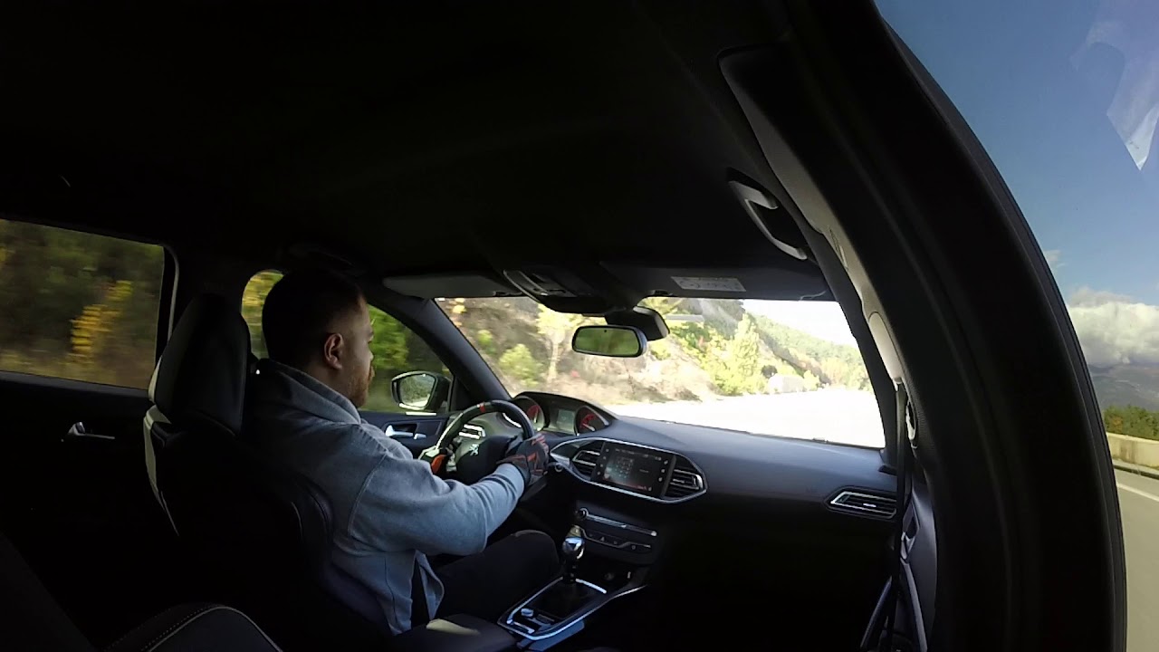 PEUGEOT 308 GTİ İN TRAFFİC 2