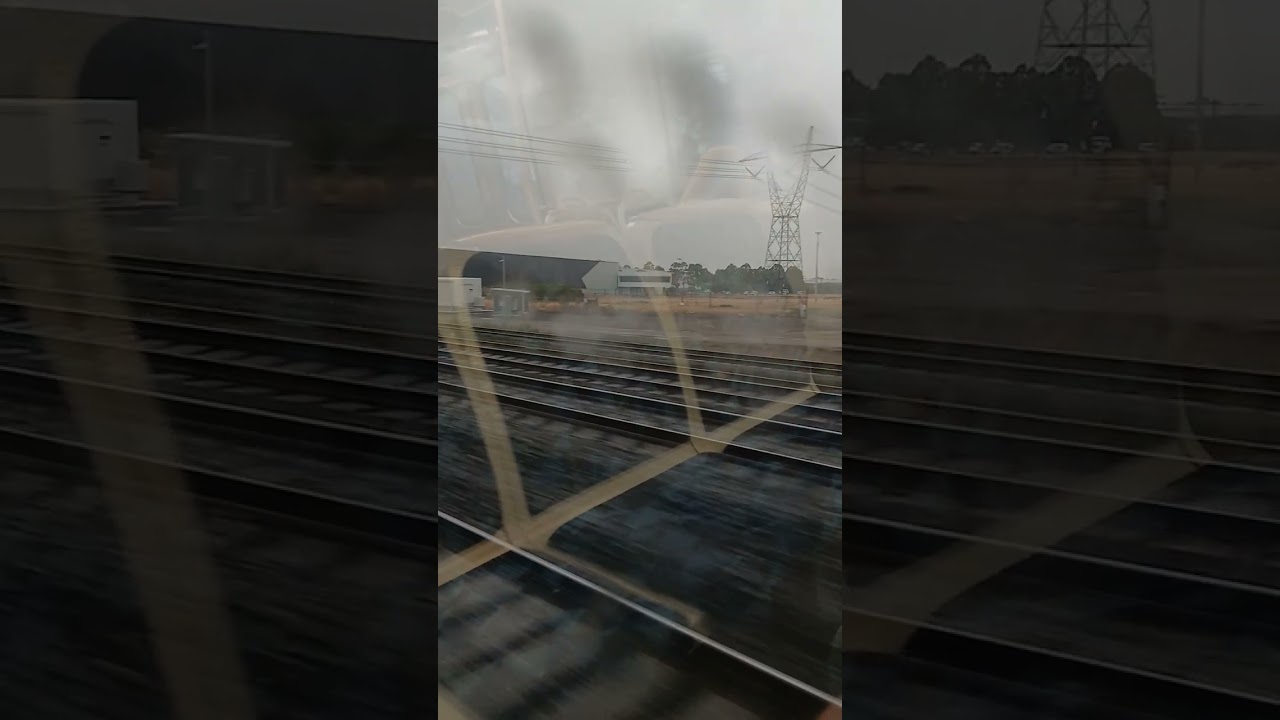 Roxburgh Park to Craigieburn - EDI Comeng 354M