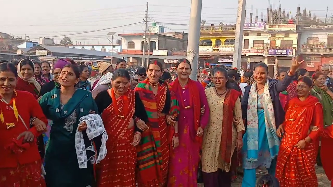 Mahila didi bainiko deuda bauniya