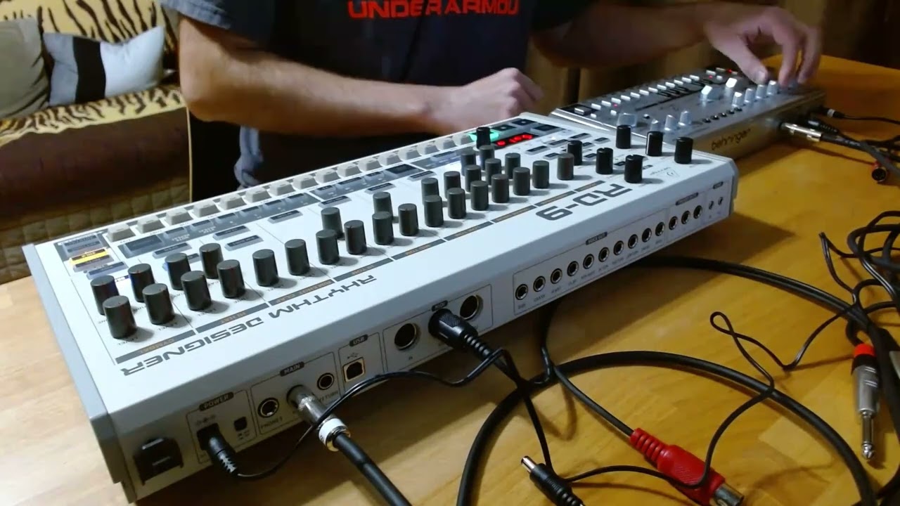 An Acid Techno Improvisation with Behringer RD-9 and TD-3. Improv Nr1.