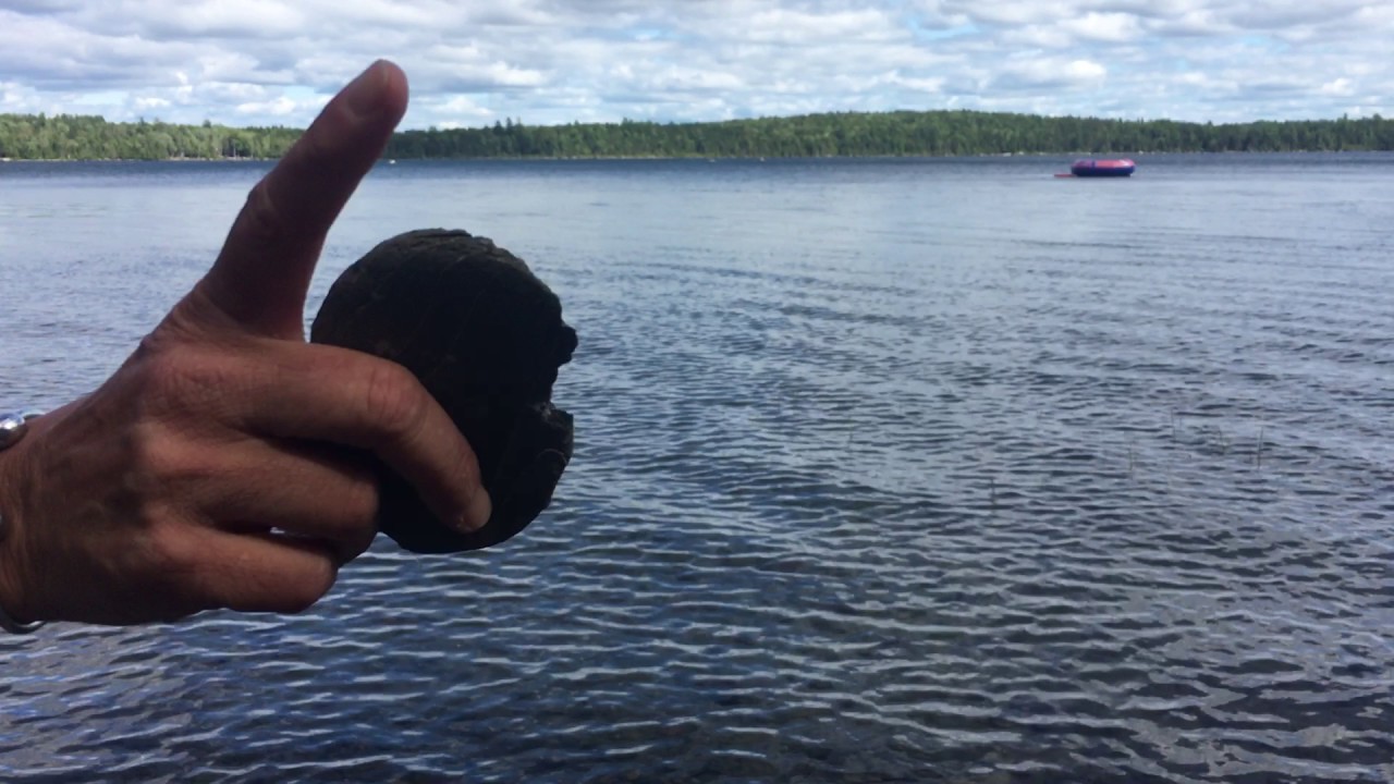 Skipping the Perfect Skipping Rock