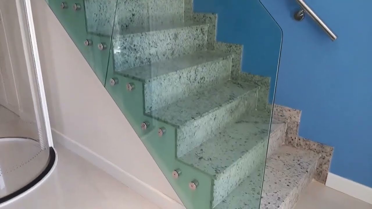 Como fazer corrimão de vidro temperado, Guarda corpo de vidro com torre e botões de aço inox !