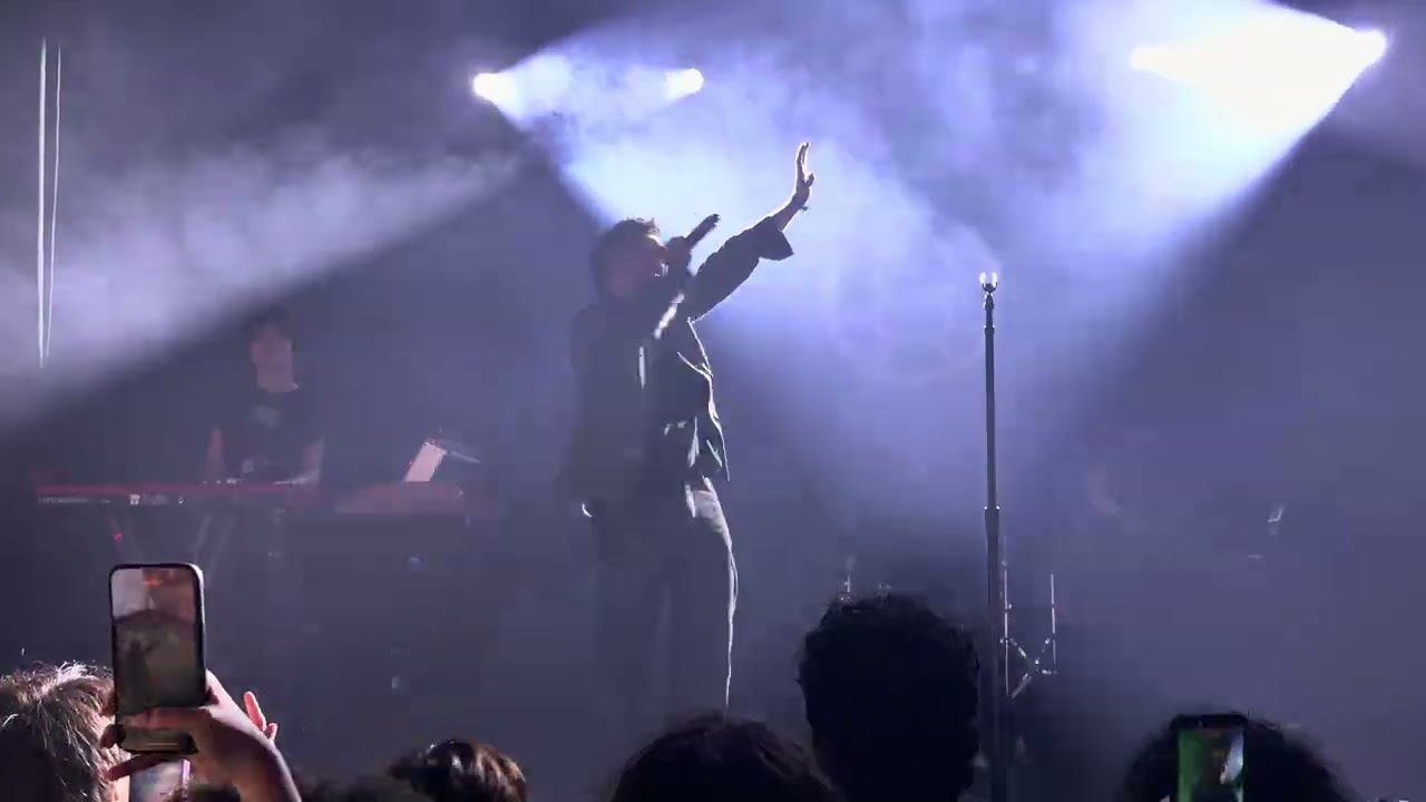 I DONT KNOW ABOUT HIM - Roy Blair Live 