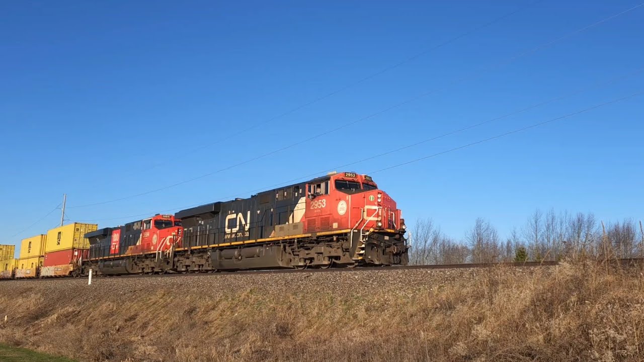 Canadian National  -  Eastbound Stack/Rack Train    12 Mar 26