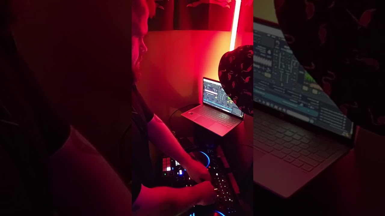 Live DJ mix of Alan Fitzpatrick, Eli Brown & Solomun — seamless beats mixed by me!