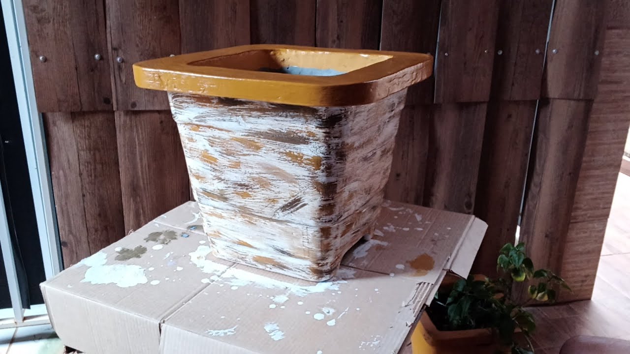 Pintura de Vaso de Cimento