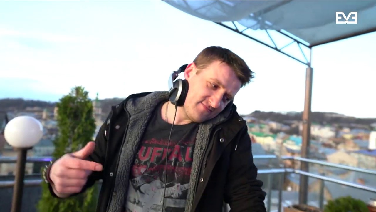 Alex Shnur  / Roof Top Dj Set