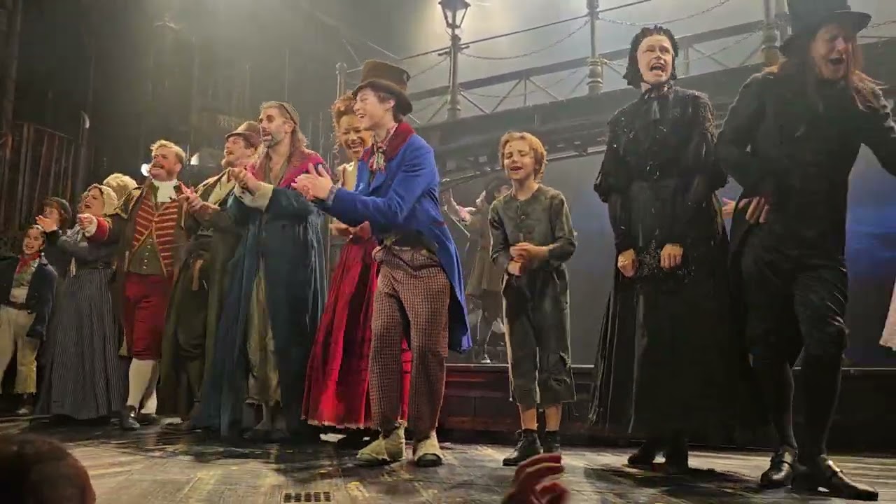 Oliver! Curtain call - 22.06.2025