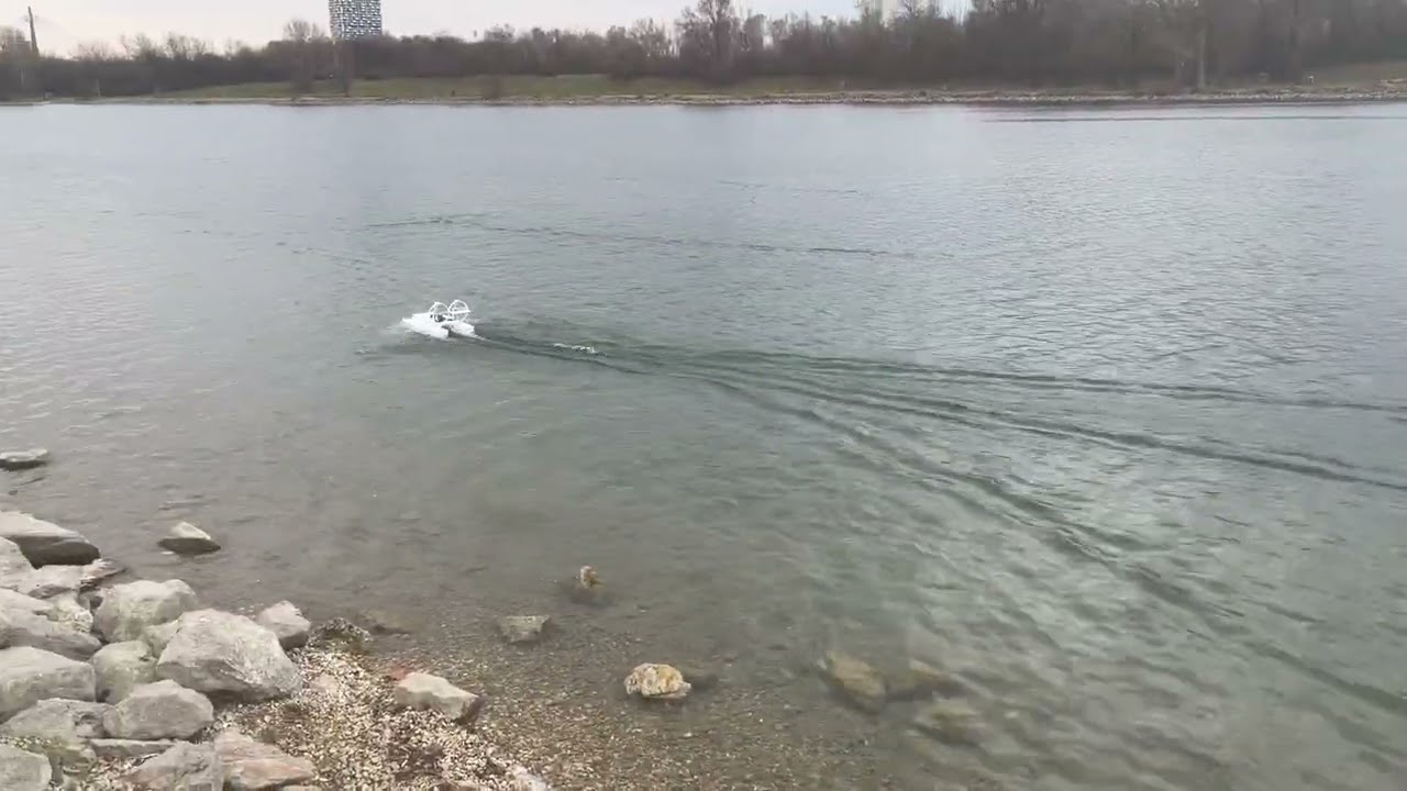 3D printed Quad Prop RC Catamaran - test run with 4 9inch Props on 3s