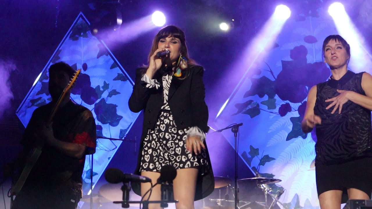 Rozalén - Presentación de su banda y saludo final - Directo - Gijón 25 junio 2021
