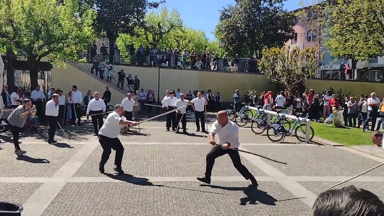 UMA TRADIÇÃO DE FAFE, JOGO DE PAU.