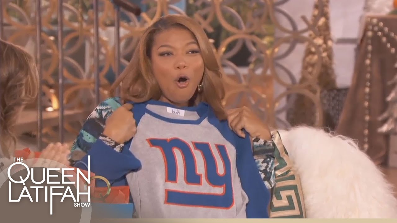 Alyssa Milano's Present for Queen Latifah