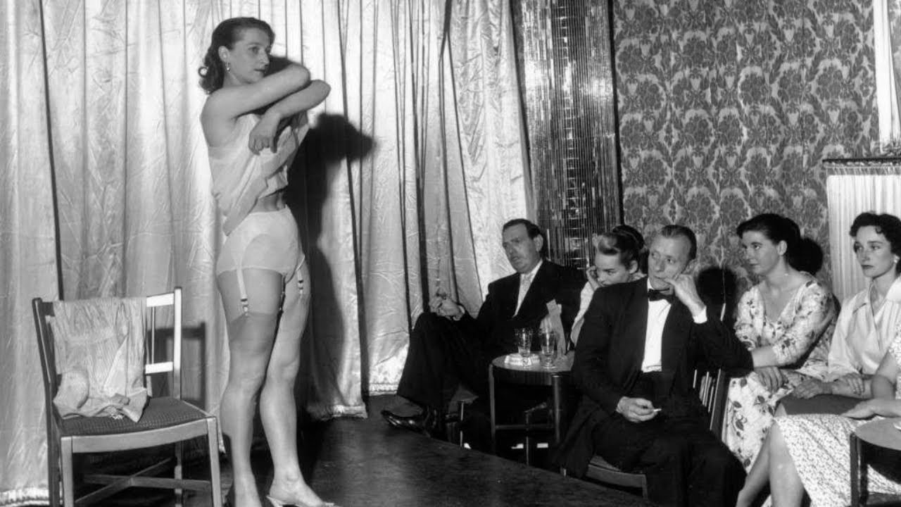 These Rare Photos of Famous People Were Hidden for Decades…
