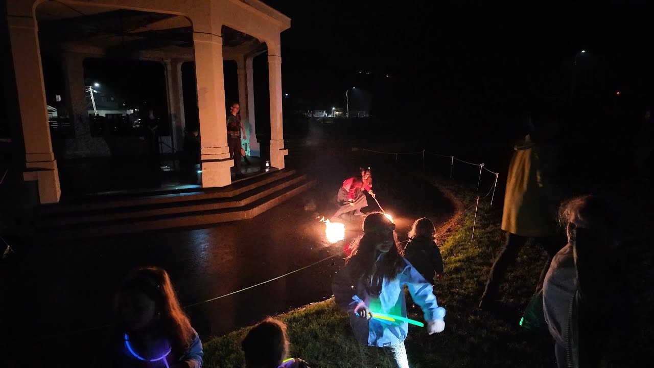 (4K) Night Walk + Event | 2025 Winter Solstice | Shorland Park, ISLAND BAY, Wellington, New Zealand