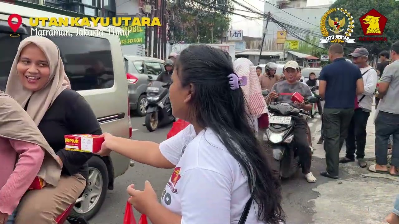 Takjil Gratis Om Dewan Kembali Dibagikan di Rumah Aspirasi | Hari Ke-14 Ramadan
