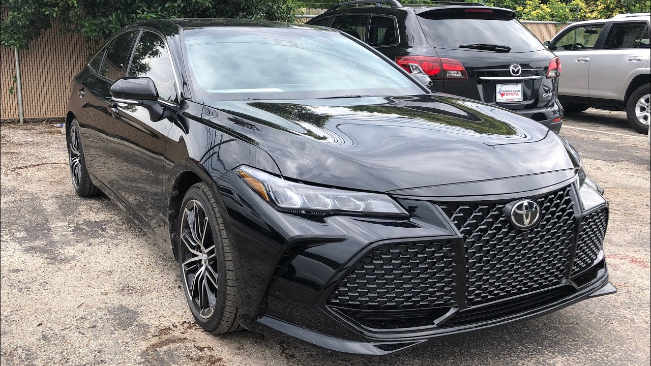 2019 Toyota Avalon XSE walk around