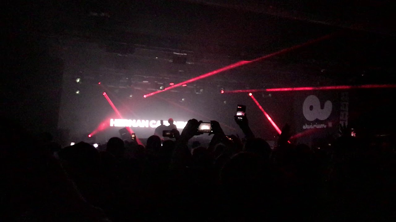 Pöli end Hernan Cattaneo start @ Akvárium, Budapest - 2019.04.12.