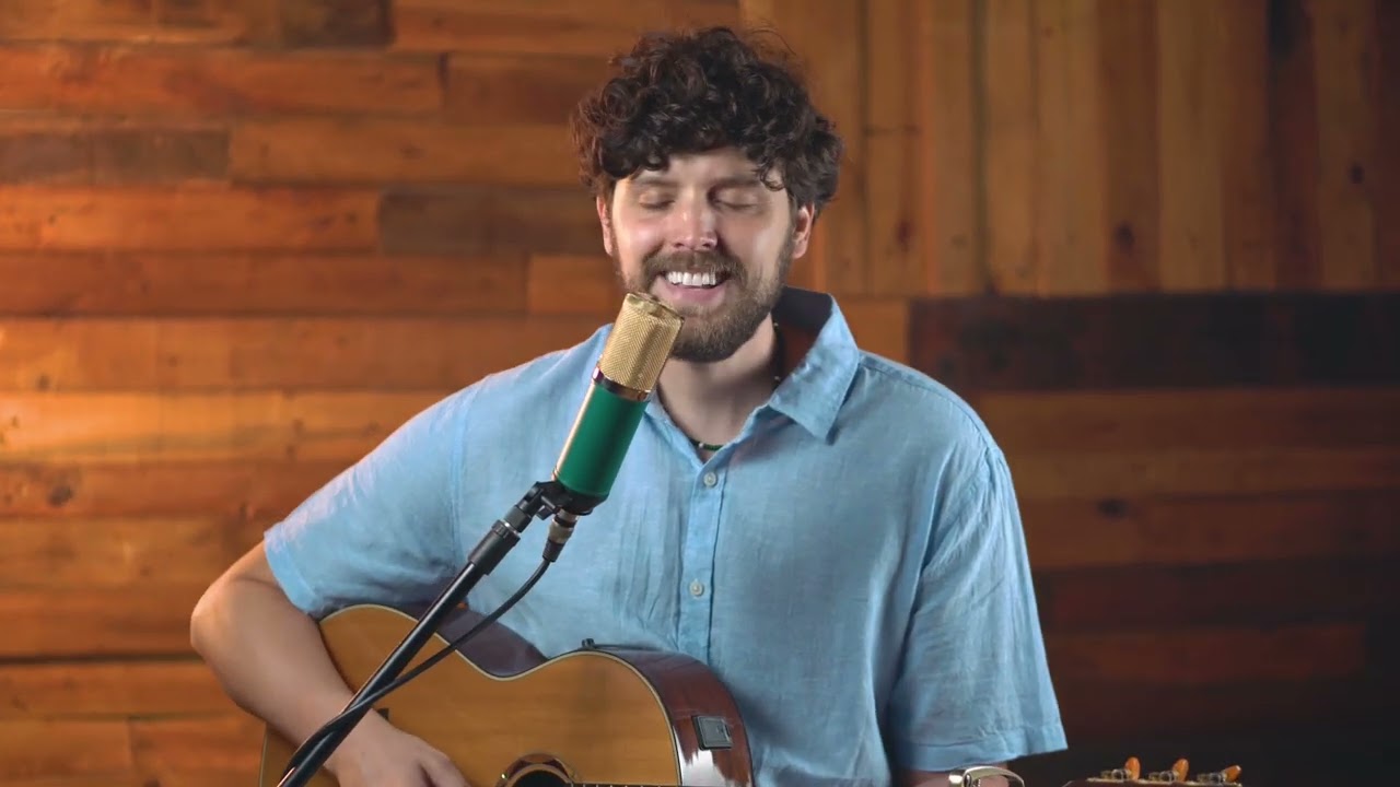 Codinome Beija Flor - Cazuza | Hugo Branquinho (vers&atilde;o)