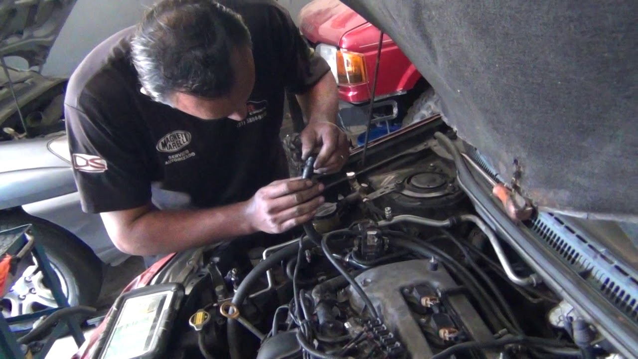 TOYOTA COROLLA  1.8 VVT SEM FORÇA E BATENDO PINO