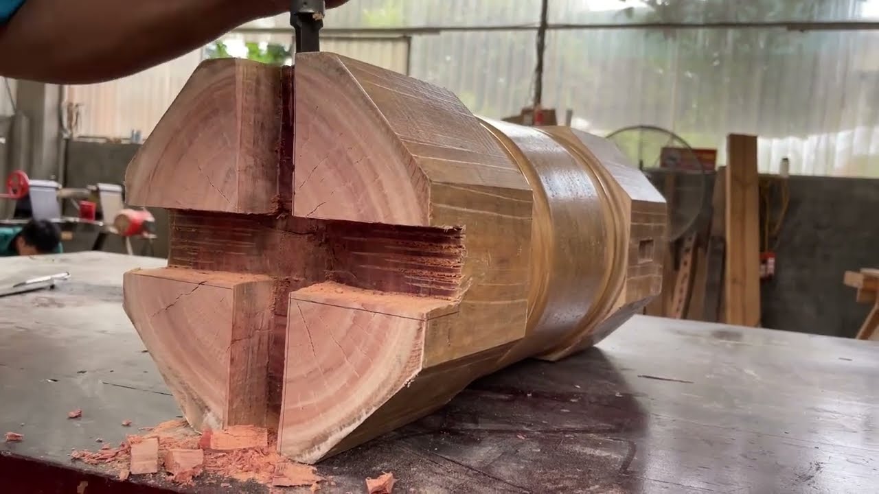 Ingenious Woodworking Techniques Monolithic || Unique Wood Process Idea For Making Oval Dining Table
