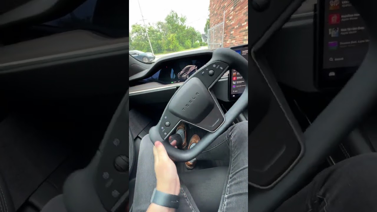 Hop Inside a 2023 Tesla Model S! #teslamodels #electriccars