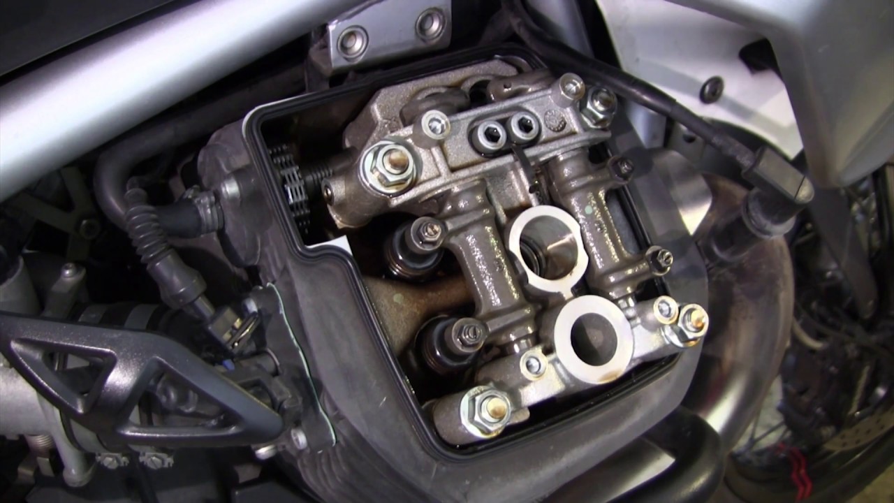 Guzzi Stelvio valve adjust Easy