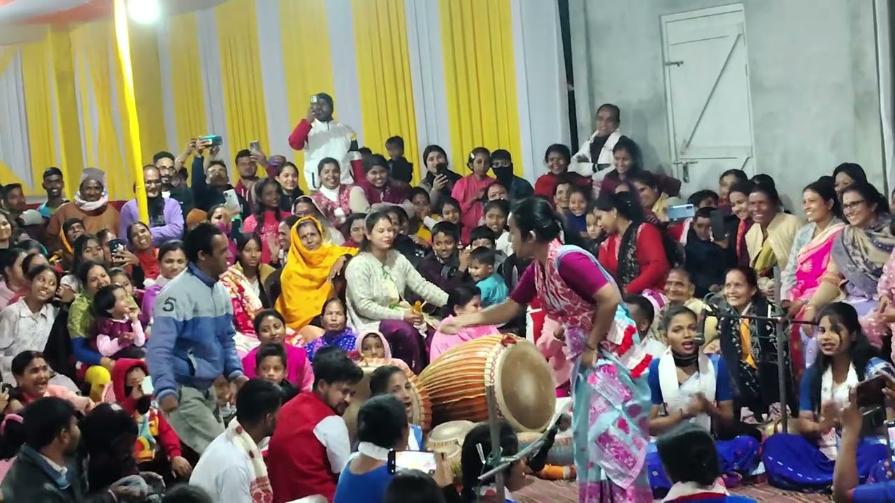 কৰিশ্মা নাথ নাগাৰা নাম