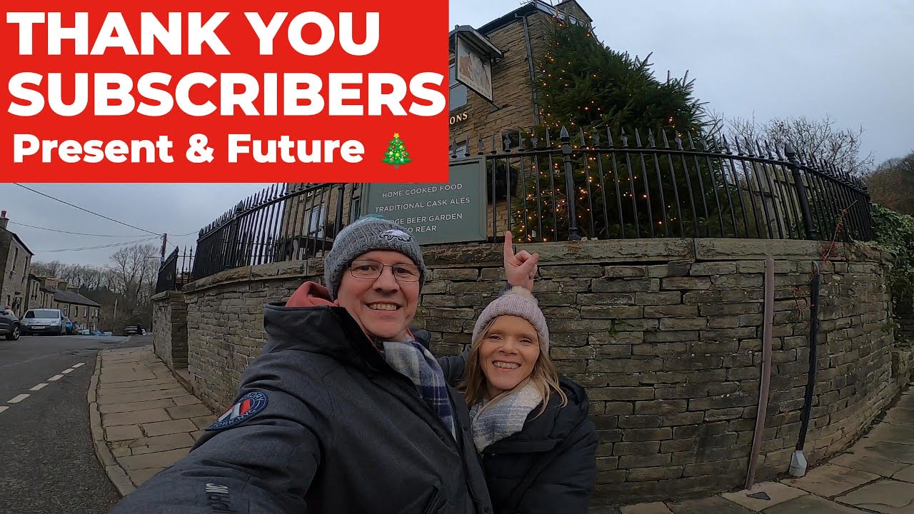 Спасибо, подписчики! Праздничная прогулка вдоль канала, вафли и кружка пива.🎅