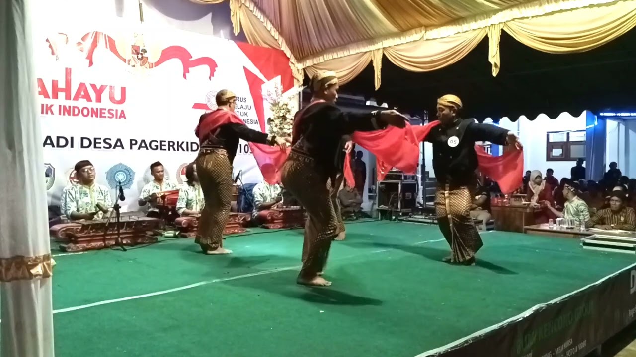 LOMBA TAYUB DAN MEMPERINGATI HARI JADI DESA PAGER KIDUL KE 105