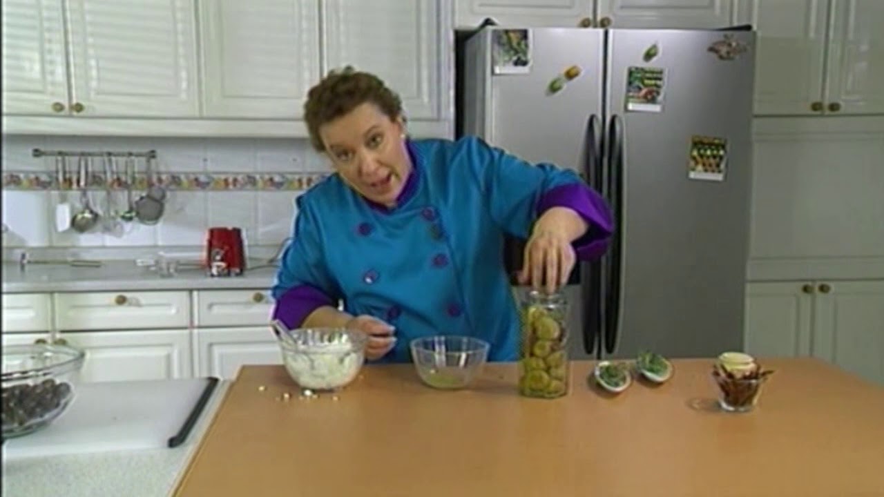 ¡BOTANITAS! Bolitas de queso y aceitunas en aceite