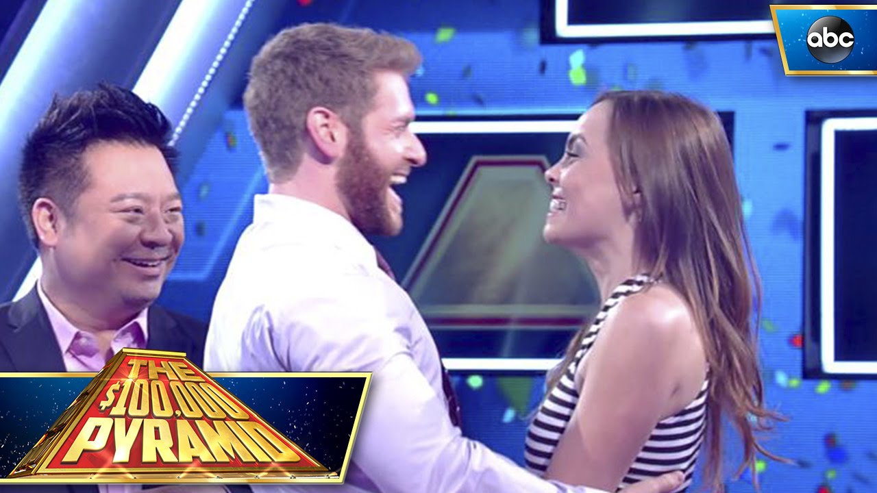 Kevin Pollak Helps Partner Win Big - $100,000 Pyramid