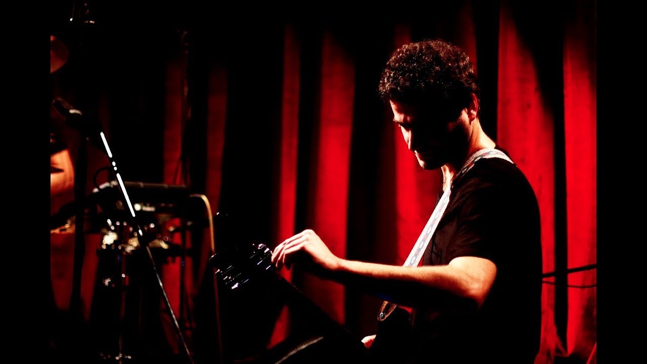 Postcards - Bright Lights (Live at Metro Al Madina)