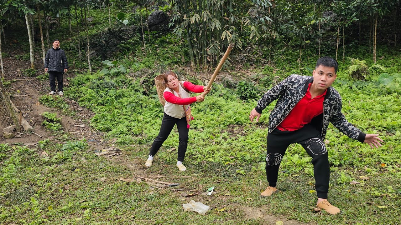 Dao chased after and beat Nuong when he learned that Nuong intended to seize Duong's land.
