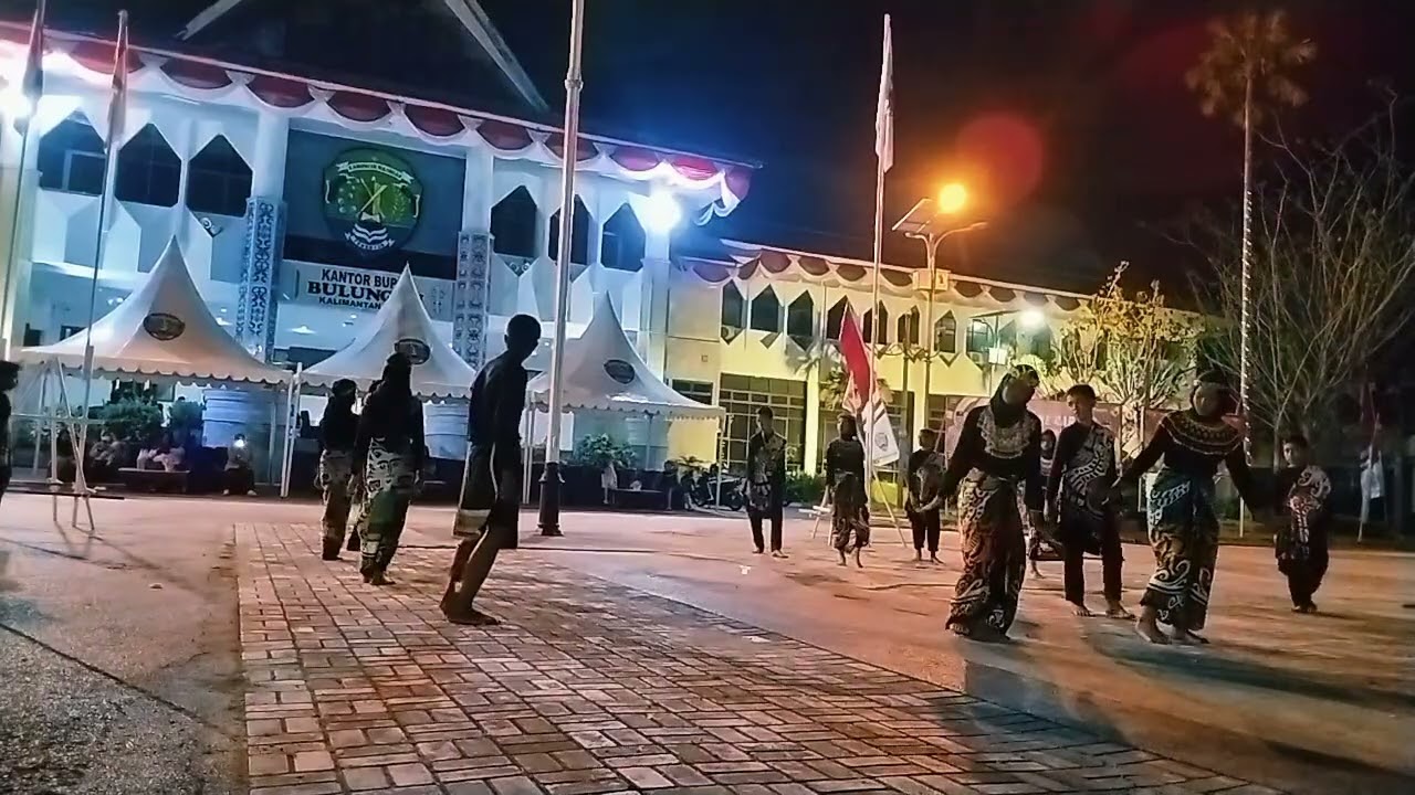 Penampilan Tari Dayak dari Kwarran Tanjung Palas Utara di Jambore Cabang Kabupaten Bulungan 2025