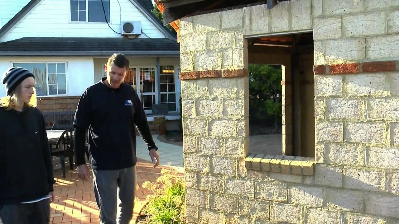 Brick and Block Laying Careers (JTJS10v2 2015)