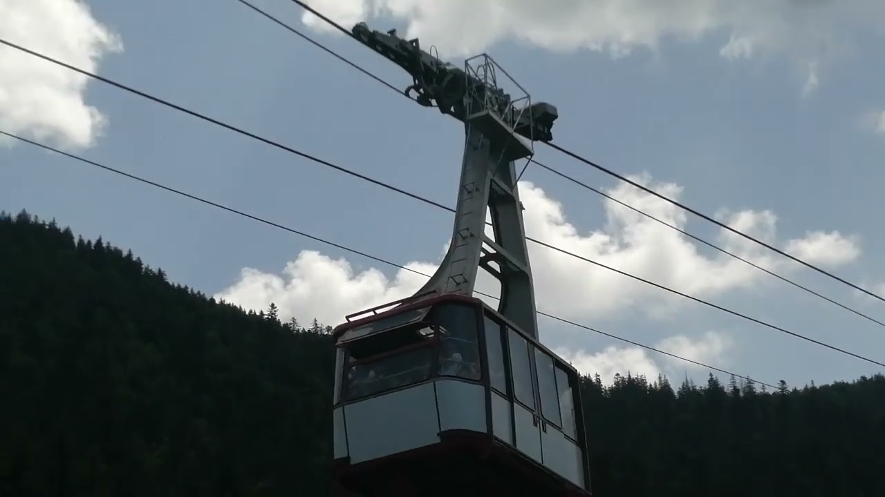 Poiana Brașov - telecabina Capra Neagră coboară foarte încet, defecțiune tehnică (24 iunie 2023)