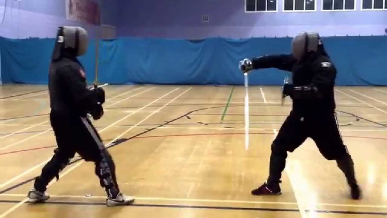 Backsword and buckler vs longsword sparring