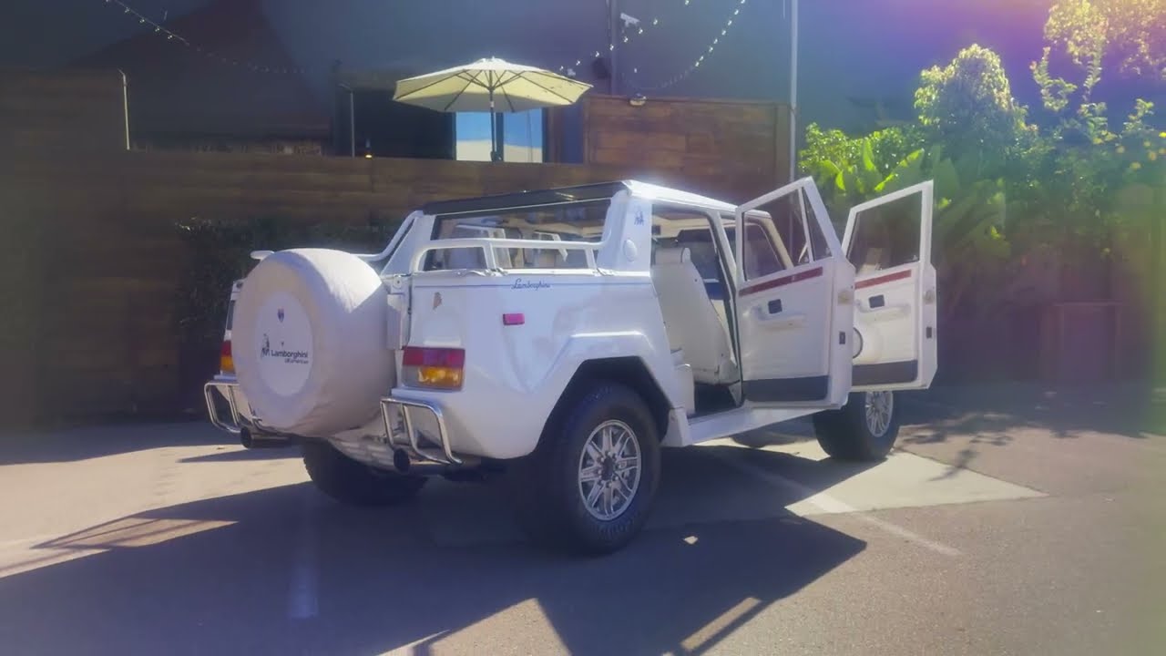 1990 Lamborghini LM002