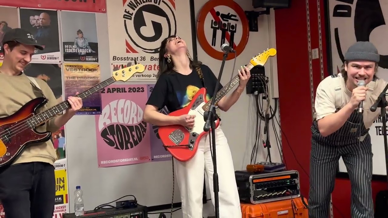 High Hi - Daggers [[Live at Record Store Day 2023 De Waterput Bergen op Zoom]]