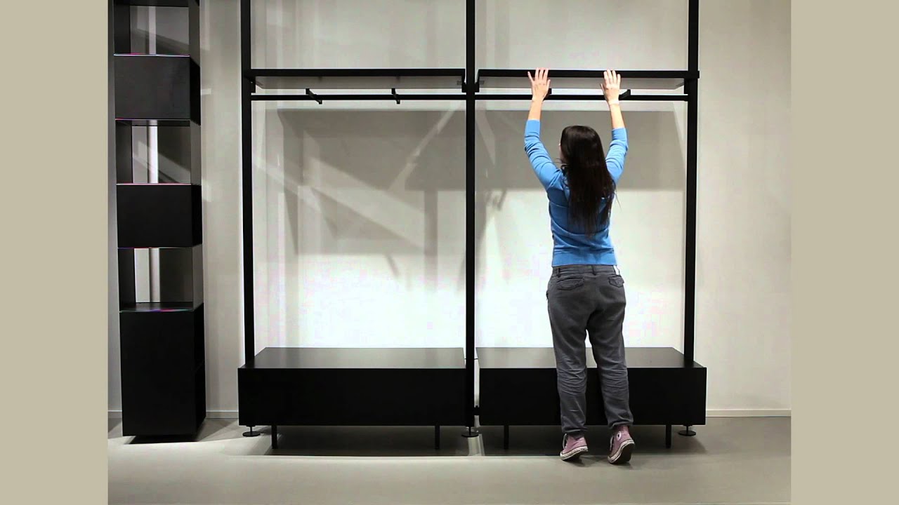 Visual merchandising - Benetton - make your instore wall - allestire la parete di negozio