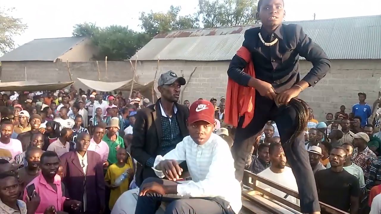 watoto wa hila mlasa wakiingia kwenyembina bariadi tarehe 30/05/2025